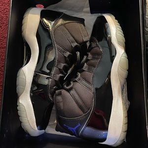 Jordan 11 Space Jam